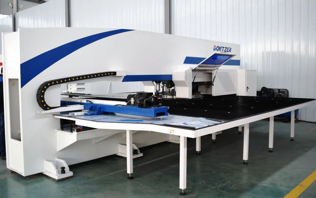 Auto Loading, 32 Tool Station, Cutting Rolling Press Metal Plate Hole CNC Turret Punching Perforating Machine for Aluminum Copper Carbon Steel Coil Shutter